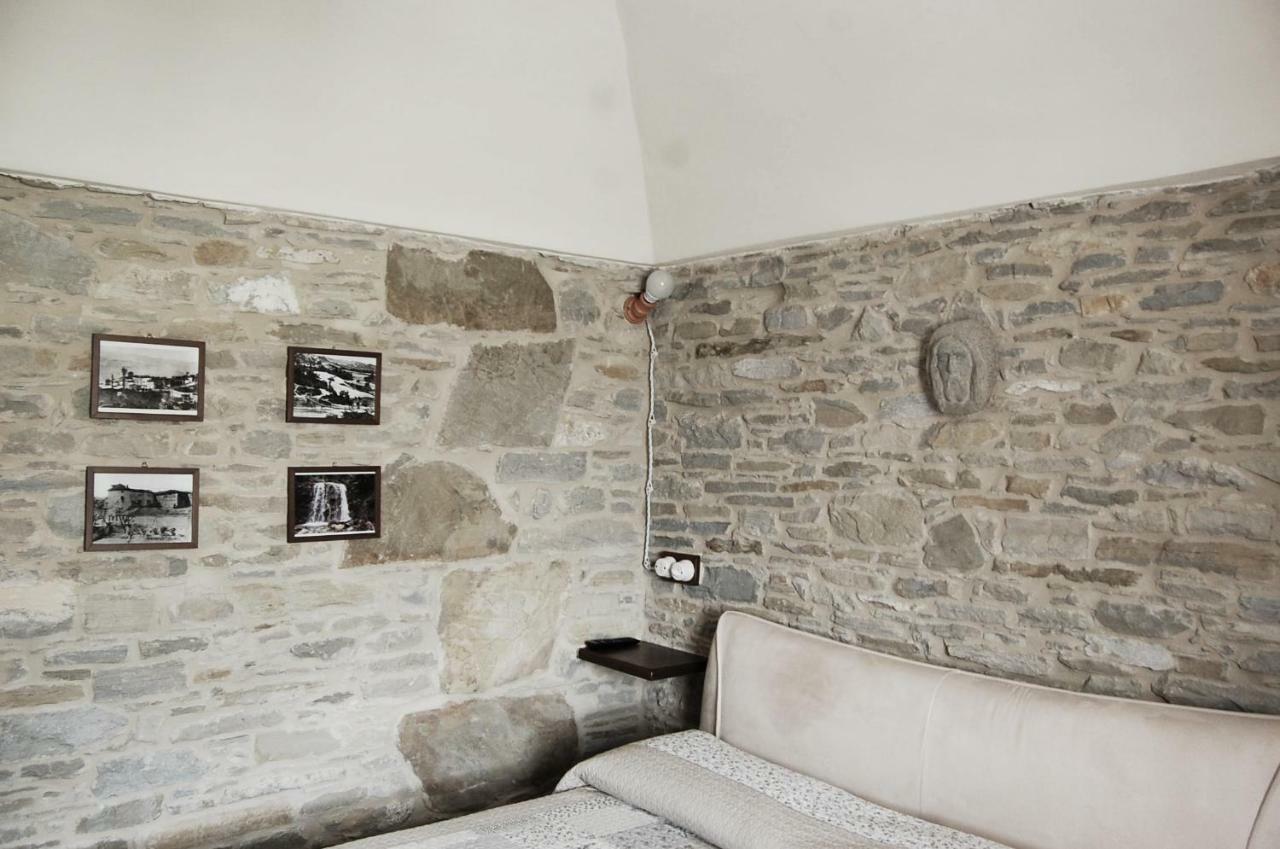 Appartamenti Cenni - Relais Su Lago Varsi Exterior photo