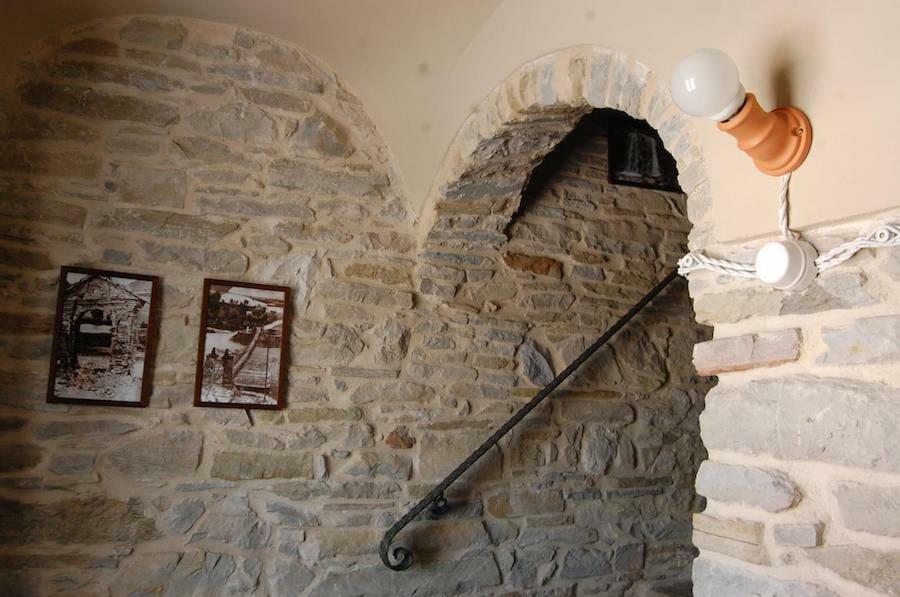 Appartamenti Cenni - Relais Su Lago Varsi Exterior photo
